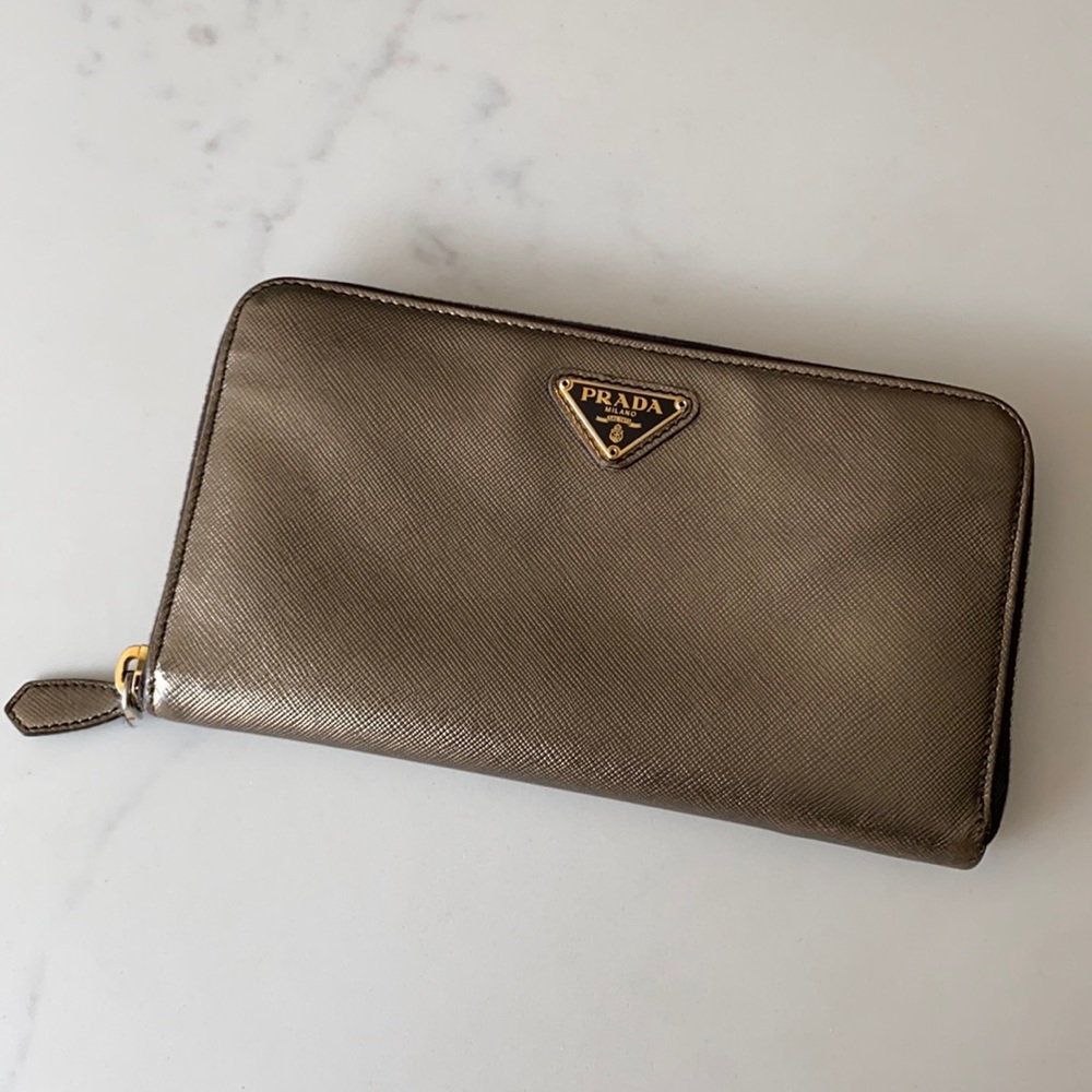 Prada Saffiano Wallet in Gold/Gunmetal